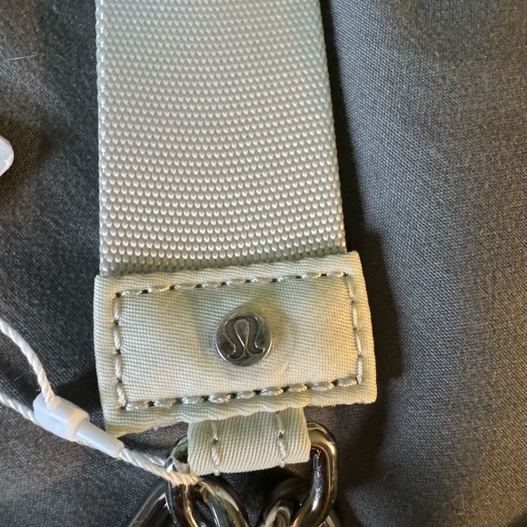 Lululemon Double Pouch Wristlet - Picture 4 of 7